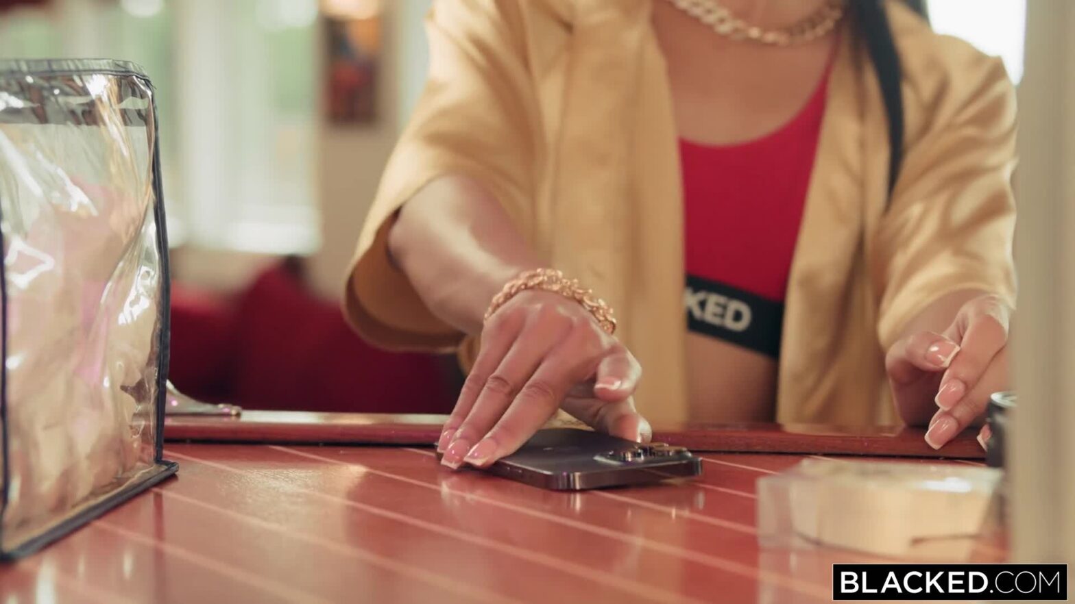 Anh đại gia địt hai em người mẫu nứng cuồng