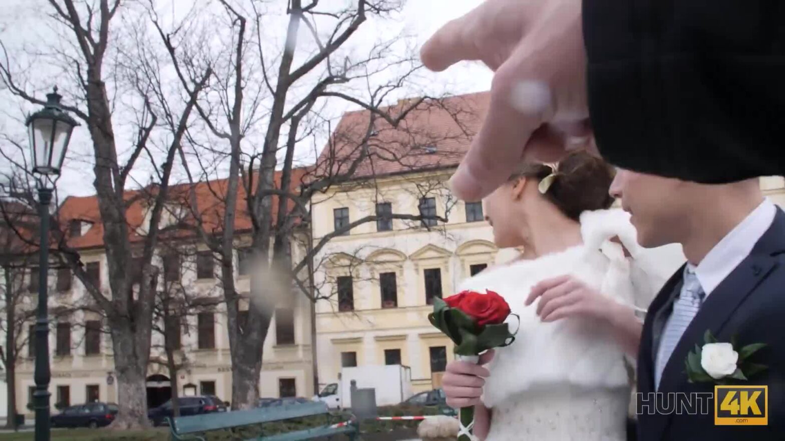 Cô dâu vụng trộm trai trước chồng mới cưới nước rỉ